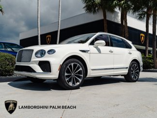 Used 2023 Bentley Bentayga image 1