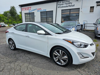 Used 2016 Hyundai Elantra Limited image 1