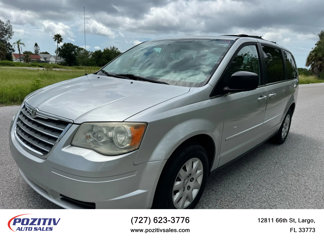 Used 2010 Chrysler Town & Country LX w/ PWR Convenience Group image 1
