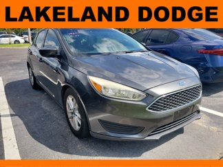 Used 2018 Ford Focus SE image 1