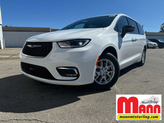 New 2025 Chrysler Pacifica Select image 1