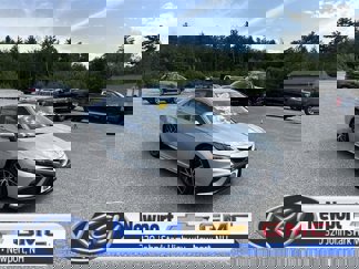 Used 2024 Toyota Camry SE image 1