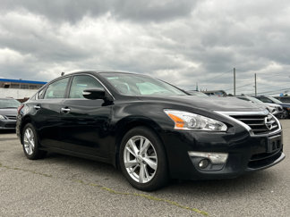 Used 2013 Nissan Altima 2.5 SL w/ Technology Pkg image 1