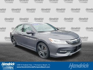 Used 2017 Honda Accord Touring image 1