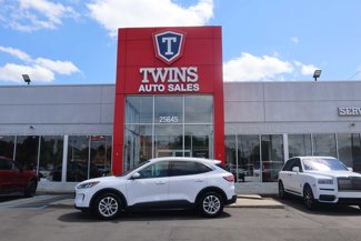 Used 2020 Ford Escape SE image 1