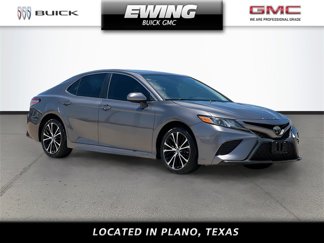Used 2019 Toyota Camry LE image 1