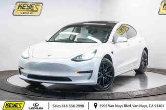 Used 2019 Tesla Model 3 Standard Range Plus image 1