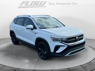 Used 2023 Volkswagen Taos SE image 1
