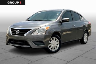 Used 2019 Nissan Versa SV image 1