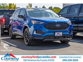 Used 2023 Ford Edge SEL image 1