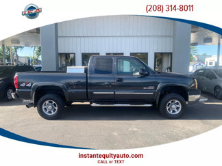Used 2004 Chevrolet Silverado 2500 LS w/ Heavy-Duty Power Package image 1