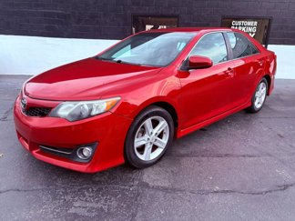 Used 2012 Toyota Camry SE image 1