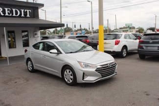 Used 2019 Hyundai Elantra SE image 1