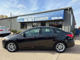 Used 2015 Ford Focus SE image 1