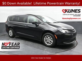 Used 2023 Chrysler Voyager LX image 1