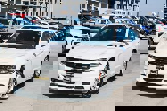 Used 2019 Dodge Charger SXT image 1