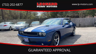 Used 2010 Dodge Challenger SE image 1