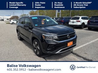 Certified 2024 Volkswagen Taos SE image 1