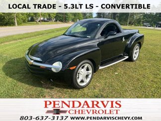 Used 2004 Chevrolet SSR w/ Preferred Equipment Group image 1