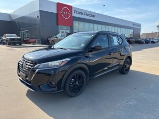 Used 2021 Nissan Kicks SR image 1