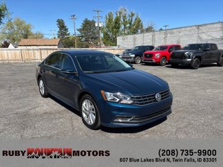 Used 2018 Volkswagen Passat 2.0T SE image 1