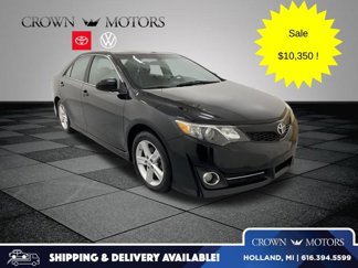 Used 2014 Toyota Camry SE image 1