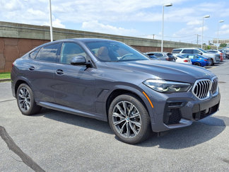 Used 2022 BMW X6 xDrive40i w/ M Sport Package image 1
