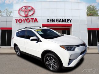 Used 2018 Toyota RAV4 XLE image 1
