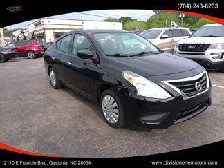 Used 2019 Nissan Versa SV image 1
