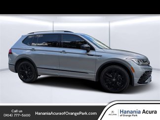 Used 2022 Volkswagen Tiguan SE R-Line image 1