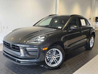 Used 2025 Porsche Macan image 1