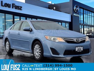Used 2014 Toyota Camry LE image 1