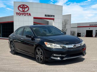 Used 2016 Honda Accord Sport image 1