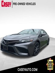 Used 2023 Toyota Camry SE image 1