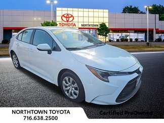 Used 2025 Toyota Corolla LE image 1