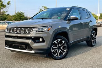 Used 2024 Jeep Compass Limited image 1