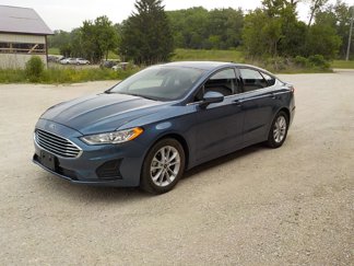 Used 2019 Ford Fusion SE image 1