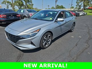 Used 2023 Hyundai Elantra SEL w/ Convenience Package image 1