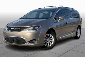 Used 2018 Chrysler Pacifica Touring Plus image 1
