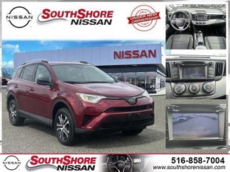 Used 2018 Toyota RAV4 LE image 1