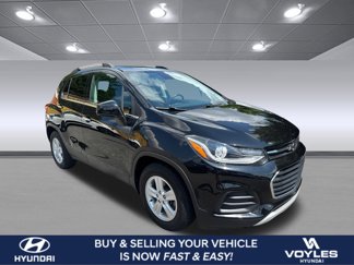 Used 2020 Chevrolet Trax LT w/ LT Convenience Package image 1