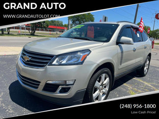 Used 2016 Chevrolet Traverse LT w/ Style and Technology Package image 1