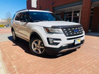 Used 2016 Ford Explorer XLT w/ Equipment Group 202A image 1