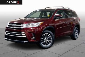 Used 2017 Toyota Highlander XLE image 1