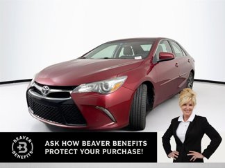 Used 2016 Toyota Camry SE image 1