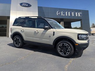 New 2025 Ford Bronco Sport Outer Banks image 1
