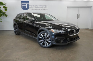 Used 2021 Volvo V60 T5 Cross Country w/ Climate Package image 1