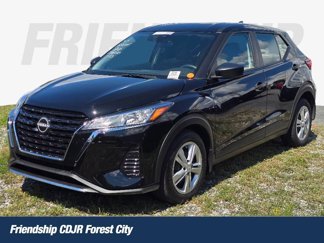 Used 2024 Nissan Kicks S image 1