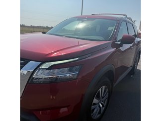 Used 2022 Nissan Pathfinder SL image 1