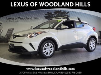 Used 2019 Toyota C-HR LE image 1